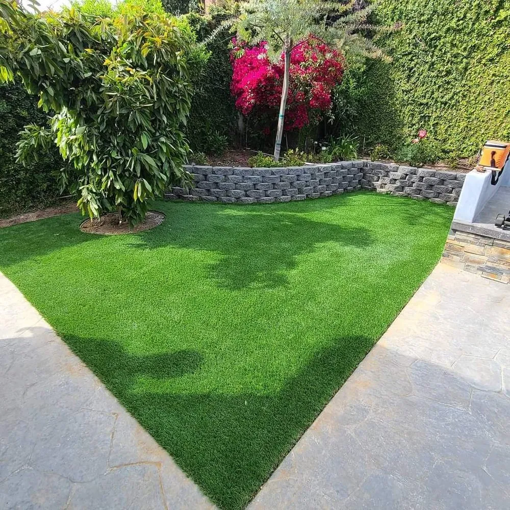 Expert lawn mowing service in San Fernando Valley, CA - House Face
