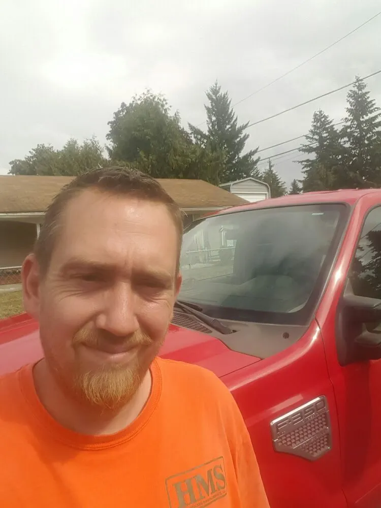 Local lawn mowing service for residential properties in Portland, OR by Householder Mowing Service