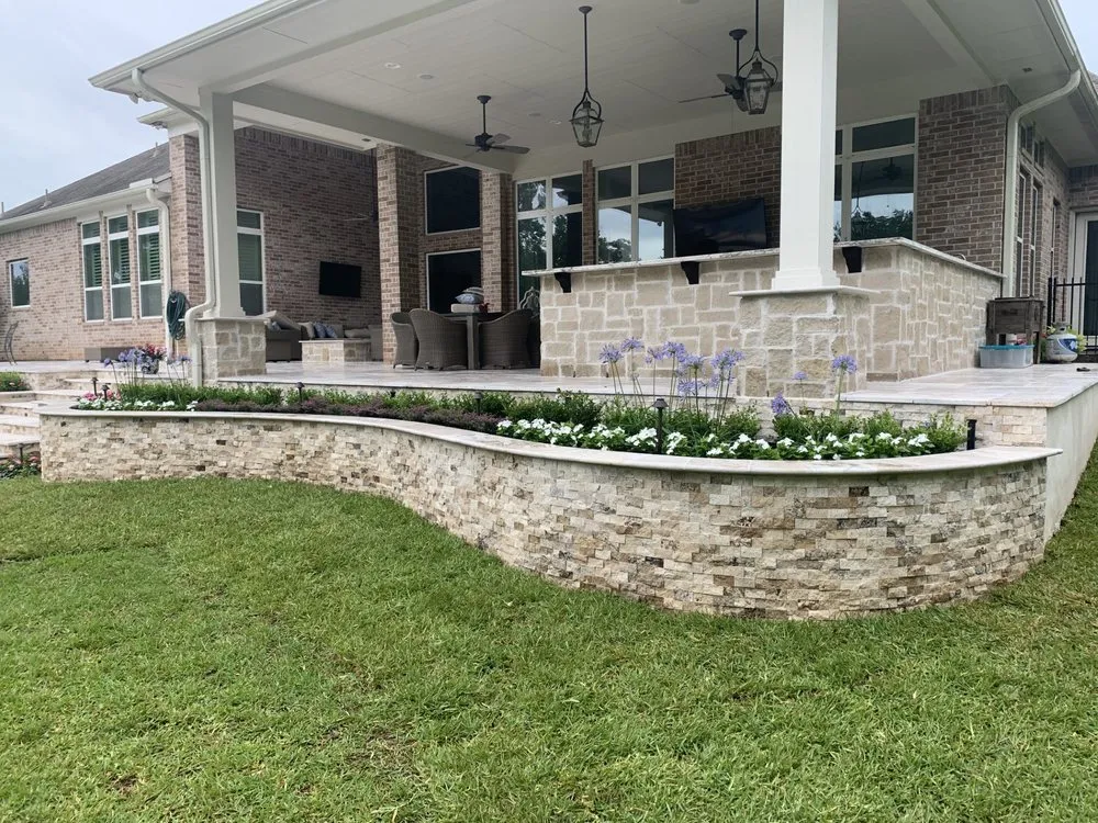 Affordable lawn mowing service in Richmond, TX - Houston Landscape Images