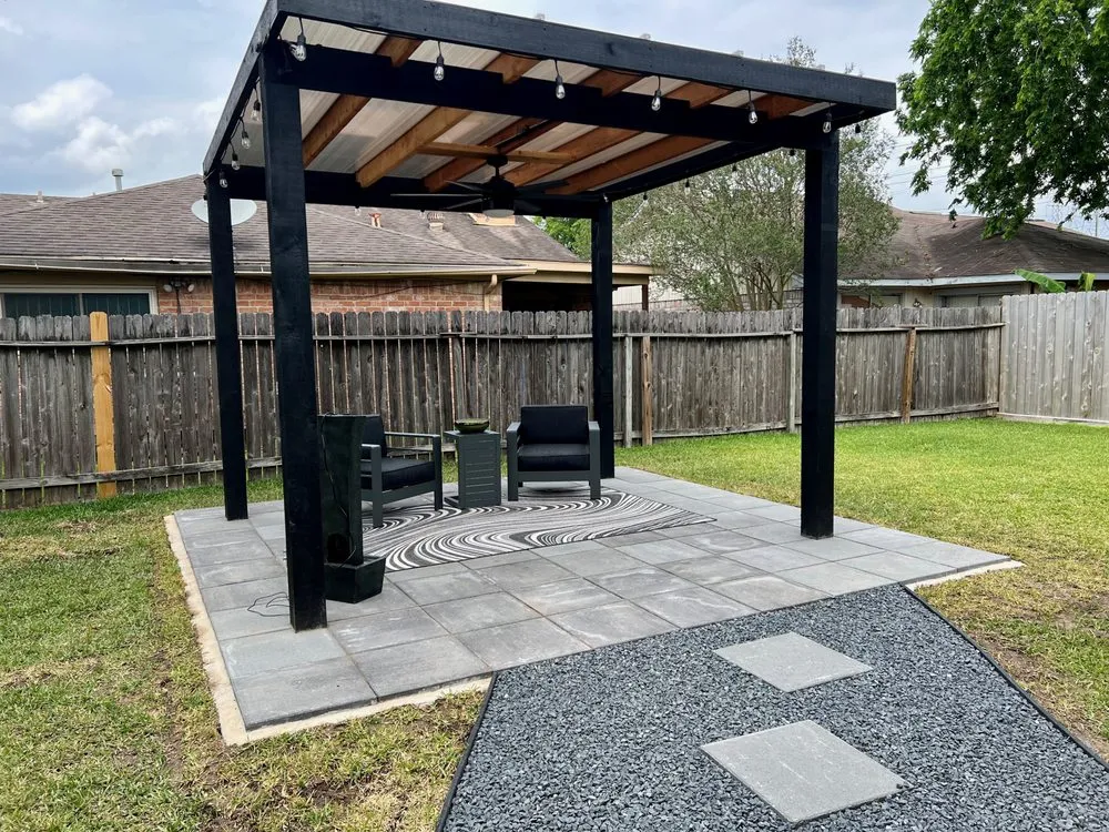 Professional garden landscaping in Houston, TX by Houston Landscape Pros