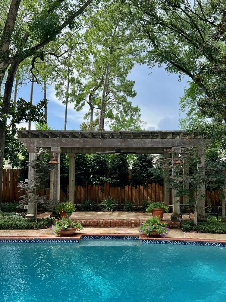 Reliable yard cleanup service for year-round maintenance across Houston, TX - Houston Landscape Pros