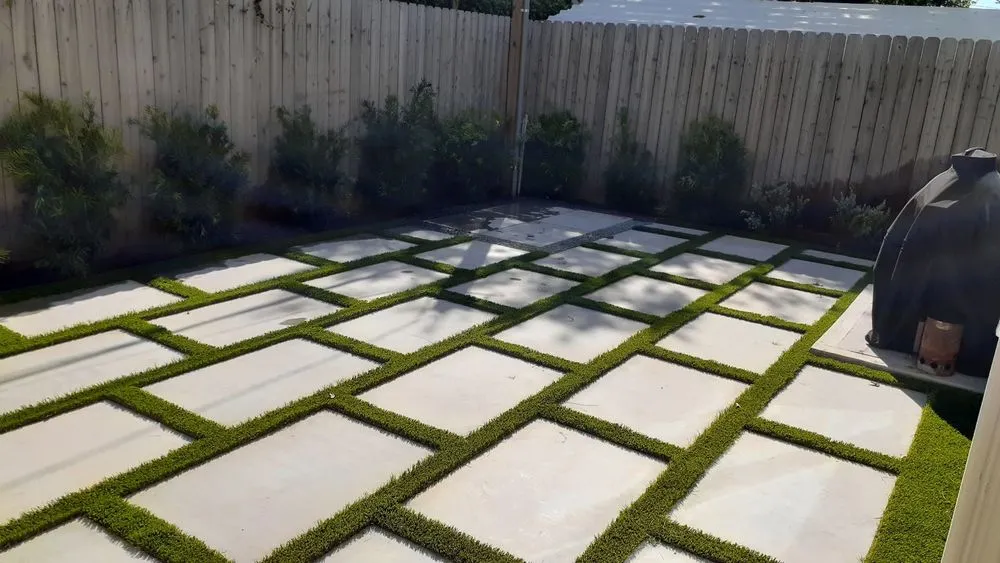 Professional landscaping services for homes in Houston, TX by Houston Landscape Pros