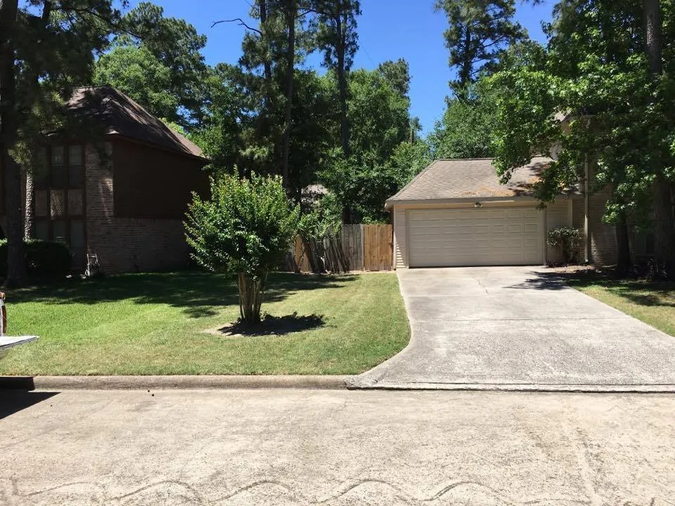 Reliable residential landscaping in Houston, TX by Houston Yard Guys