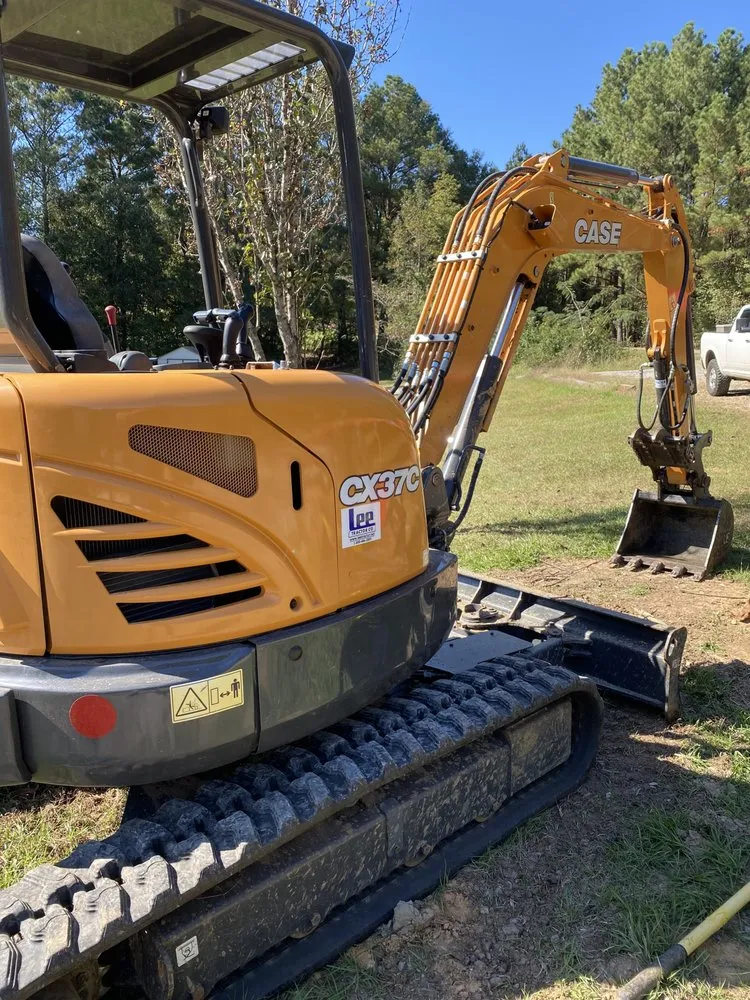 Trusted landscape installation with custom design in Carthage, MS by Houston’s Mulching & Excavation Service