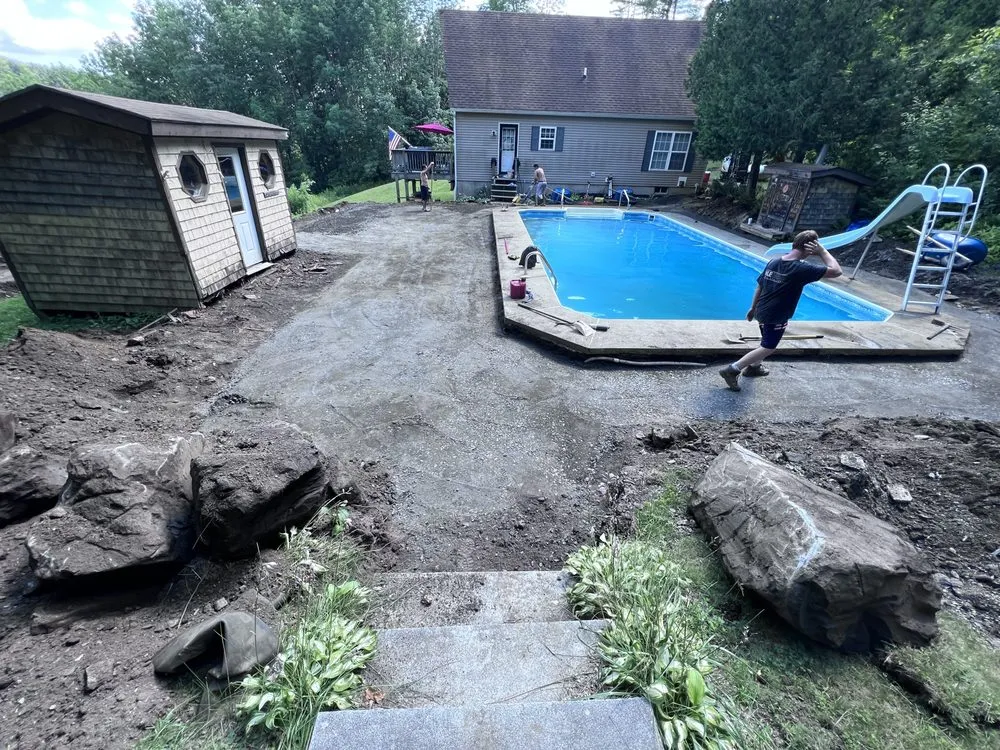 Affordable garden landscaping in Randolph, VT by Hovnanian Landscape Excavation