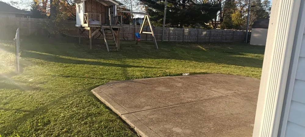 Expert garden landscaping for homes in Columbus, OH by How U Want It