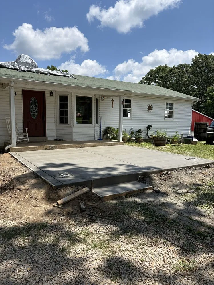 Affordable outdoor landscaping experts serving Farmington, MO - Howard Concrete