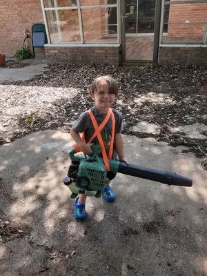 Howard Family Lawn Care Logo