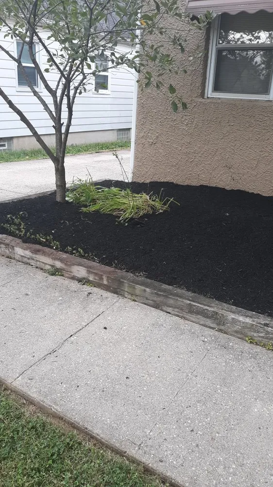 Top-rated landscape installation for beautiful yards across Dayton, OH - Howard's Lawn Care And Snow Removal