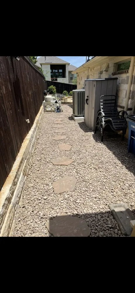 Affordable garden landscaping for beautiful yards in San Antonio, TX by Howdy Lawn Care