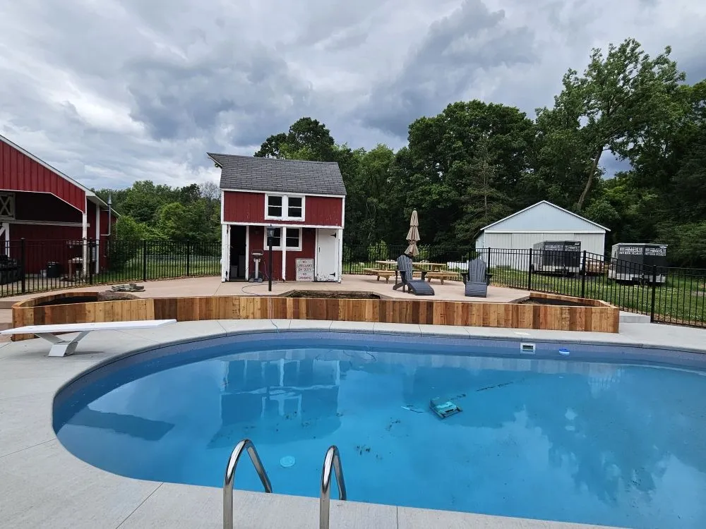 Top-rated lawn mowing service in Howell, MI by Howell Hardscape