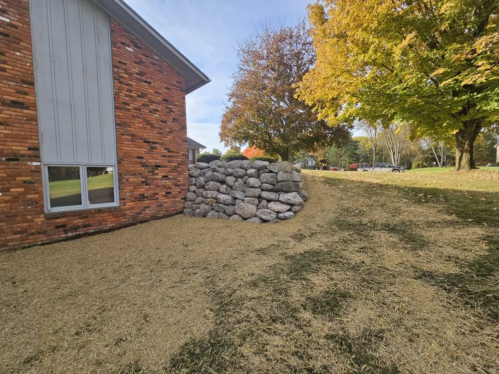 Affordable outdoor landscaping experts serving Howell, MI - Howell Hardscape