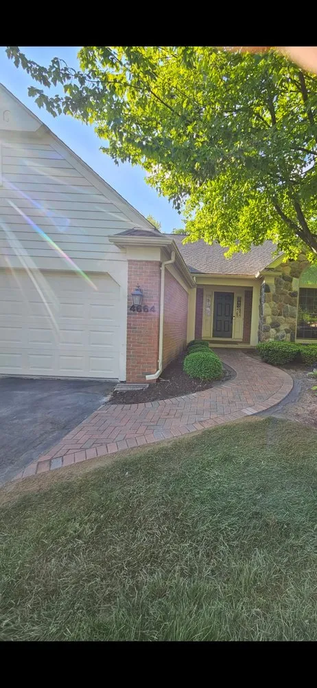 Top-rated outdoor landscaping for year-round maintenance in Howell, MI by Howell Hardscape