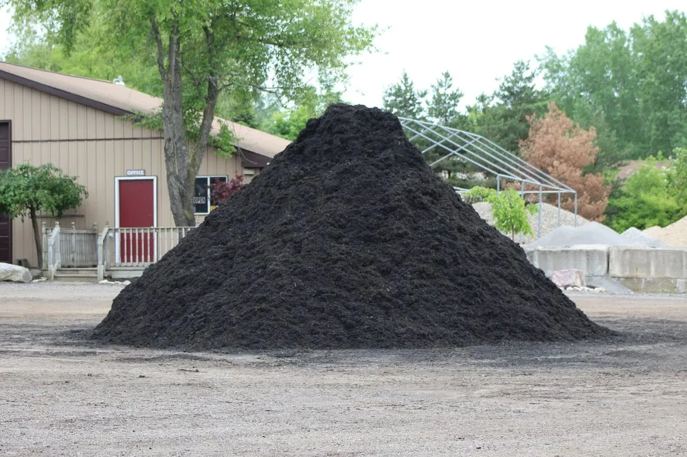 Custom yard maintenance for homes across Howell, MI - Howell Landscape Supplies