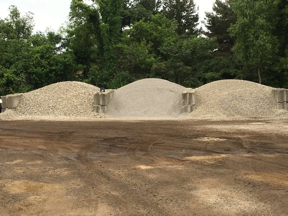 Trusted yard maintenance for beautiful yards in Howell, MI by Howell Landscape Supplies