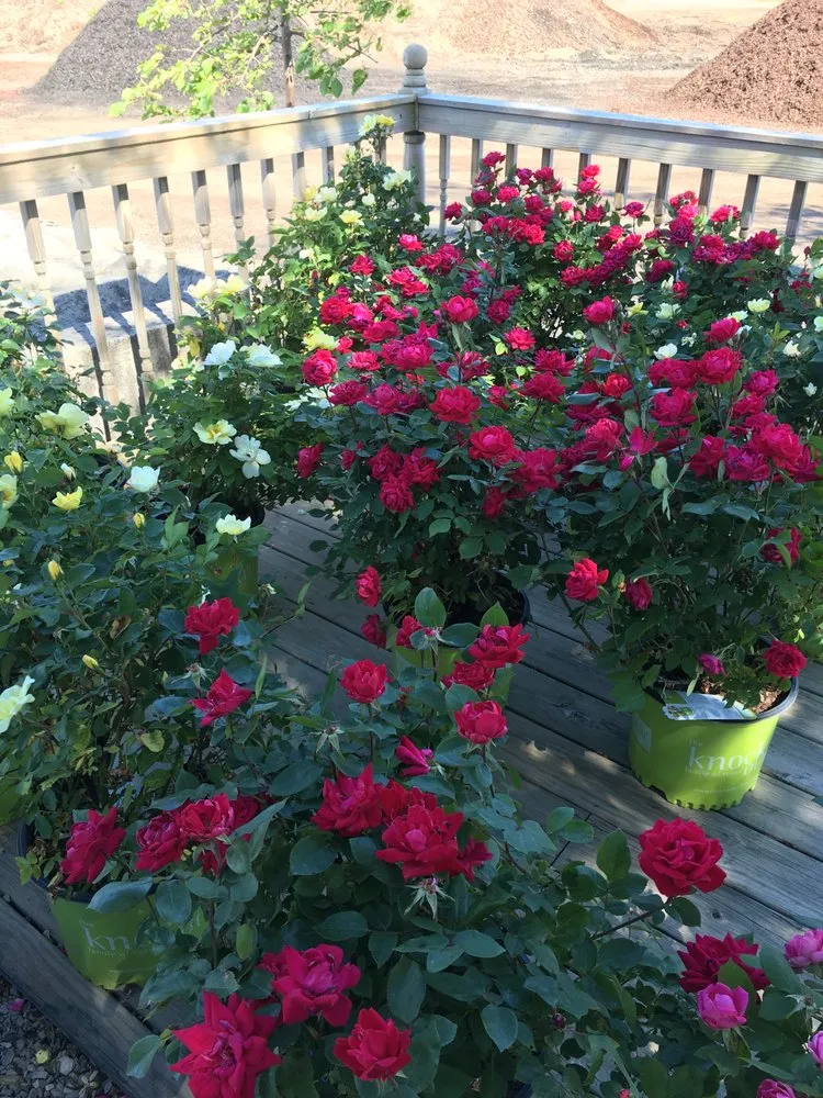 Affordable residential landscaping experts serving Howell, MI - Howell Landscape Supplies