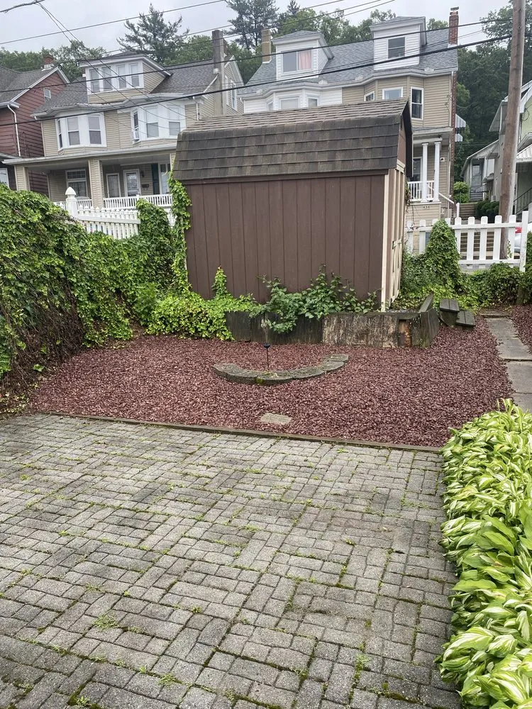 Expert garden landscaping in Tamaqua, PA - Howells & Son Improvements