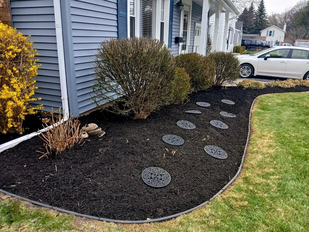 Local outdoor landscaping experts serving Greece, NY - Howell's Custom Landscaping