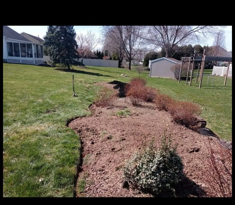 Custom yard cleanup service in Greece, NY - Howell's Custom Landscaping
