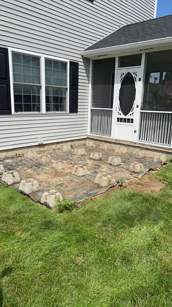 Trusted yard cleanup service experts serving Greenfield, IN - Howells Cuts And Clean Ups