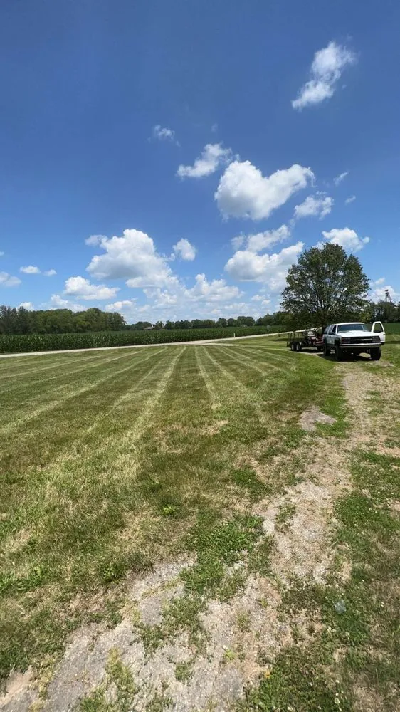 Expert yard cleanup service experts serving Greenfield, IN - Howells Cuts And Clean Ups