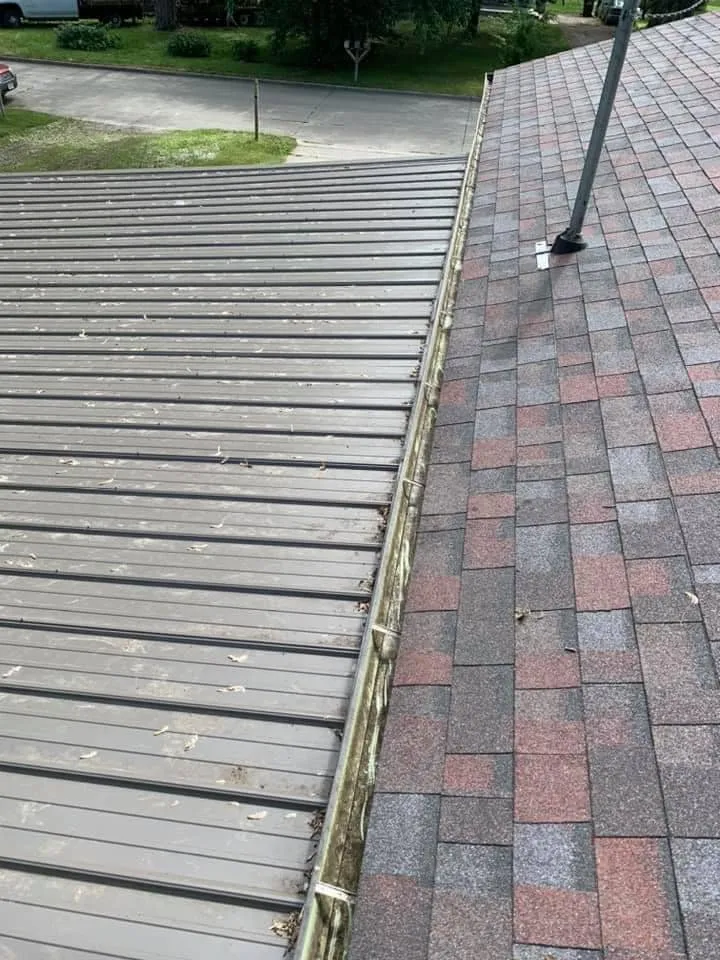 Reliable garden landscaping experts serving Des Moines, IA - Howe’s Lawncare & Snow Removal