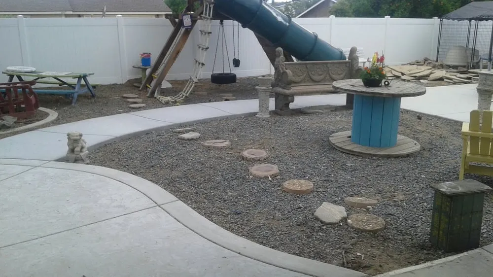 Top-rated landscaping services experts serving Redlands, CA - Hoy Construction Landscaping