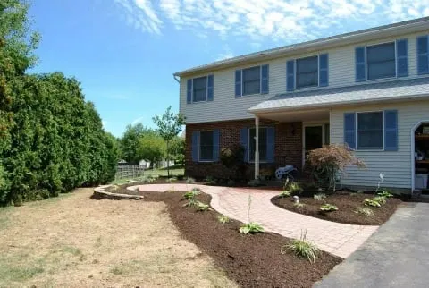 Affordable lawn mowing service for beautiful yards in Hatfield, PA by Hoy's Landscaping