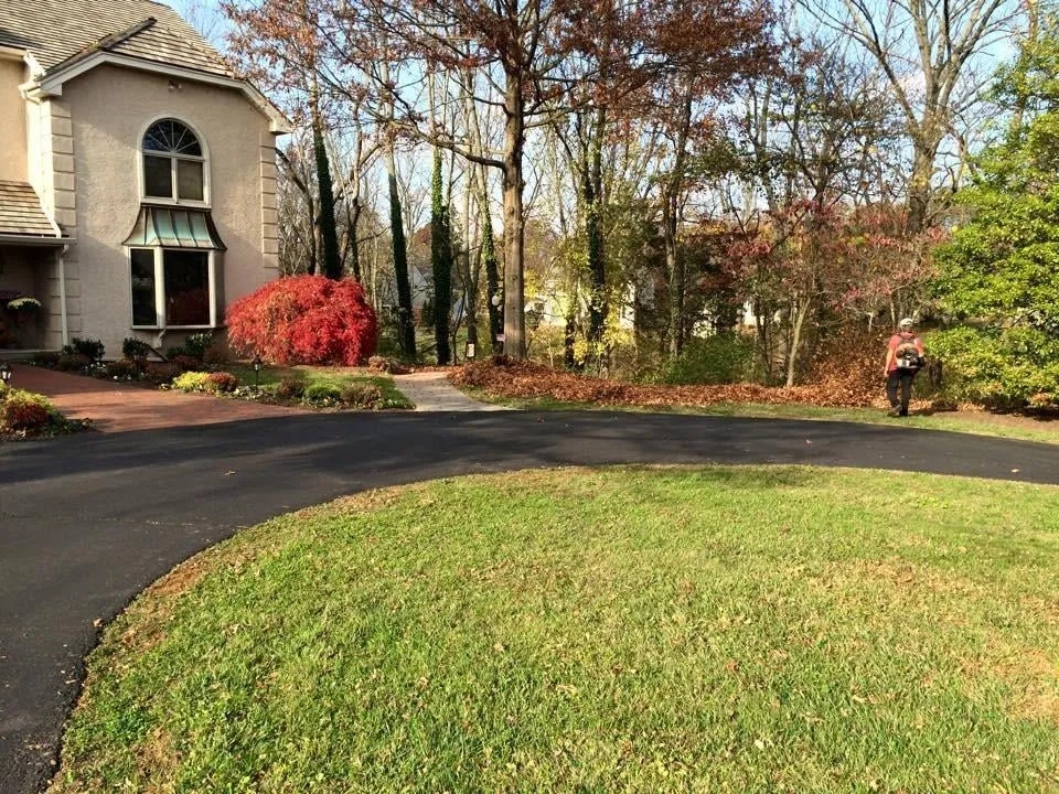 Top-rated lawn mowing service in Hatfield, PA by Hoy's Landscaping