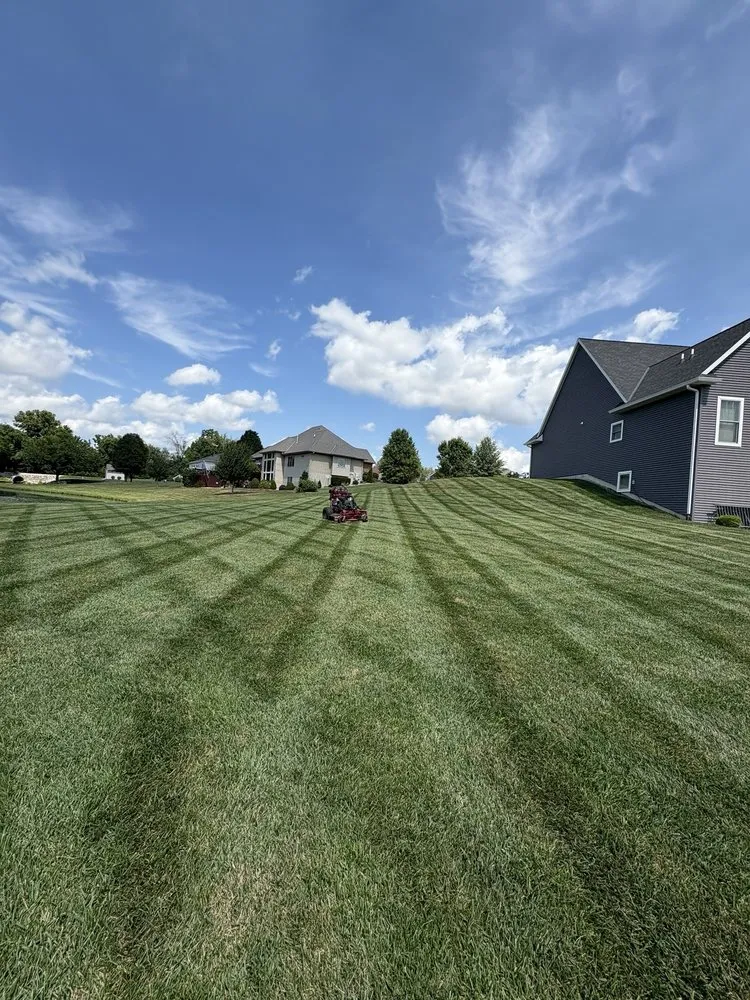 Trusted yard maintenance experts serving Quincy, IL - Hoyt Property Maintenance