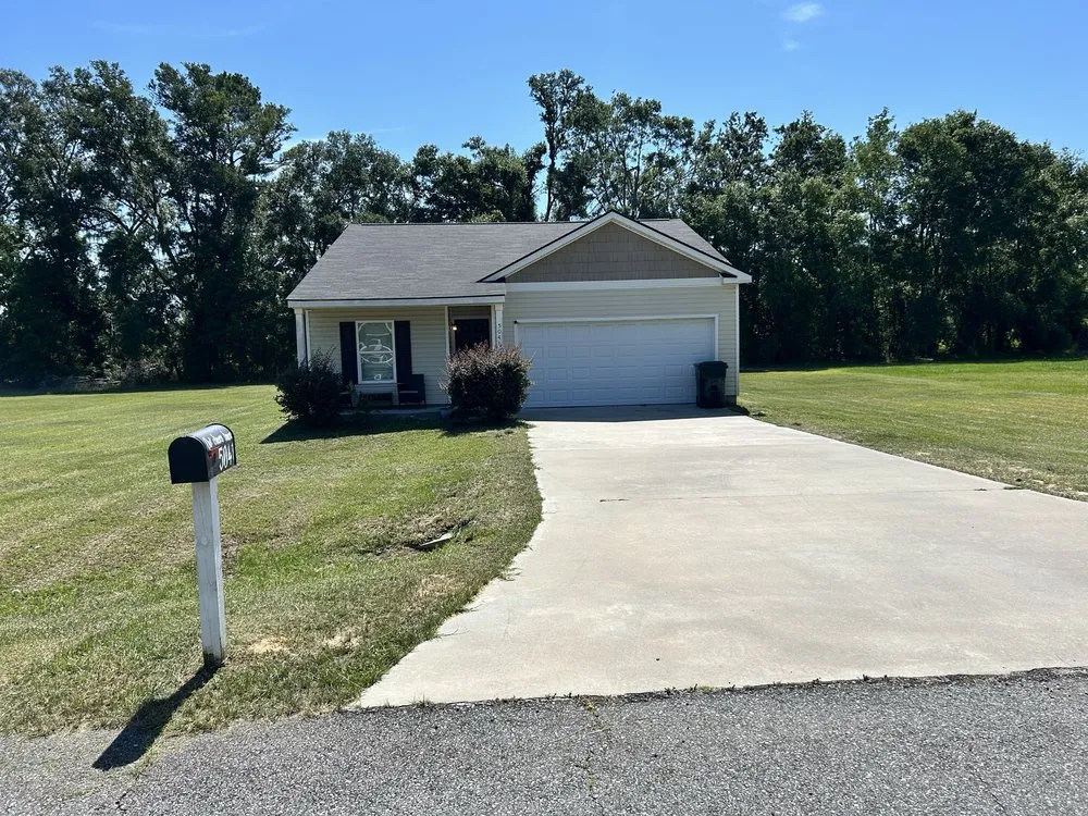 Trusted residential landscaping in Valdosta, GA by HP Mowing And Fencing