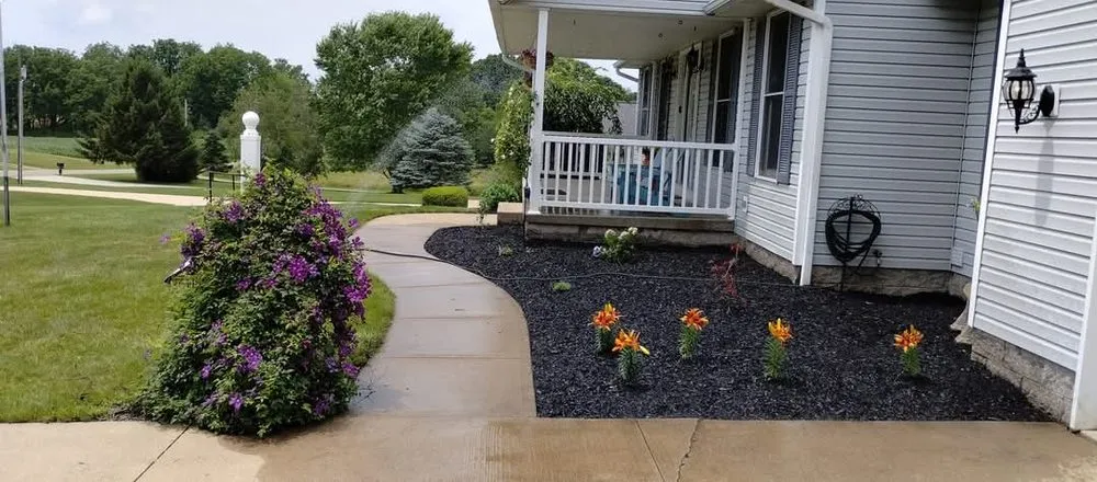 Affordable lawn care service experts serving Louisville, OH - HPRI Services