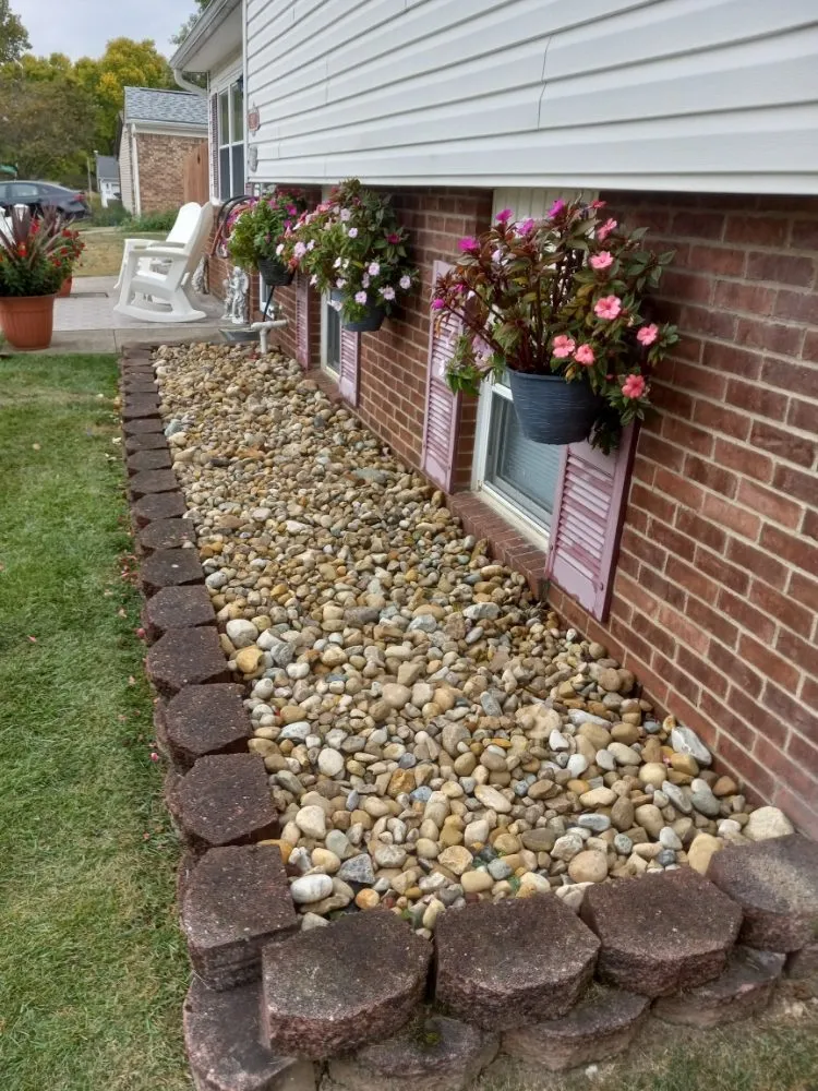 Custom yard maintenance experts serving Columbus, OH - HR Landscape