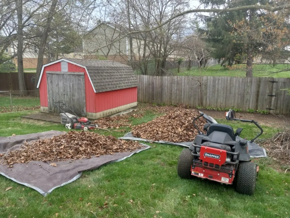 Expert lawn care service experts serving Columbus, OH - HR Landscape