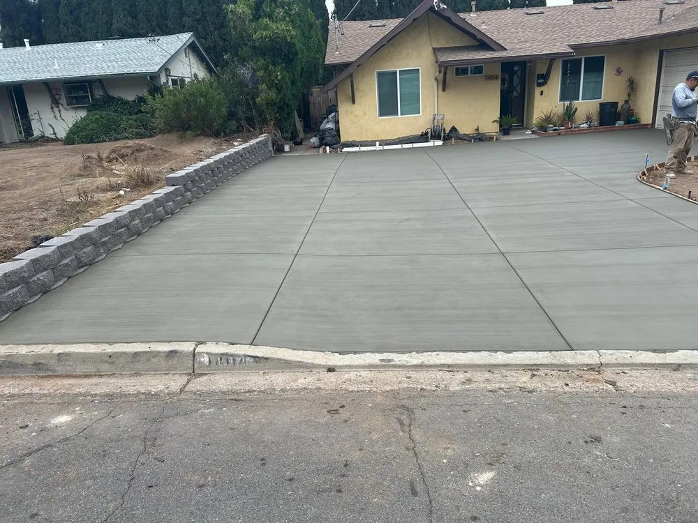 Professional lawn mowing service in Escondido, CA by HR Landscape