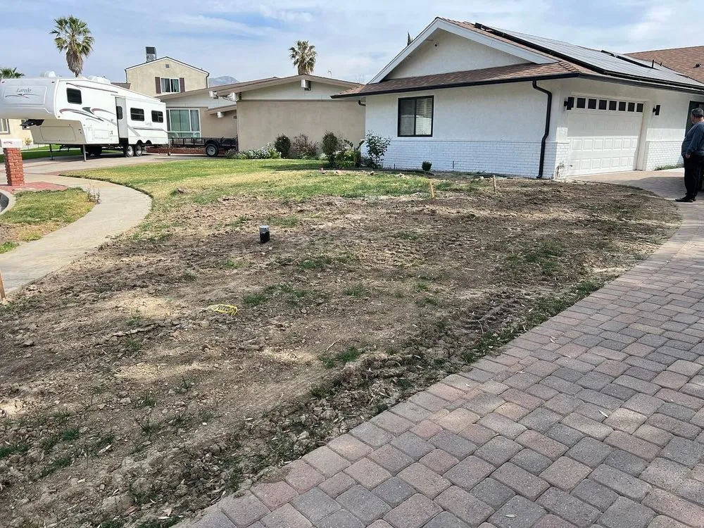 Trusted lawn mowing service experts serving Los Angeles, CA - H&R Landscape