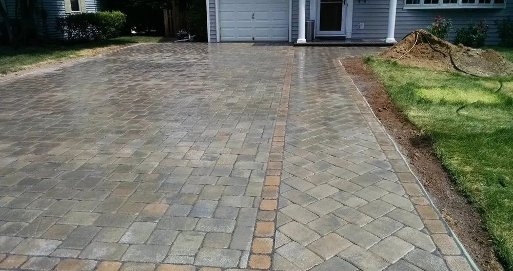 Professional yard cleanup service experts serving Haledon, NJ - HR Landscaping