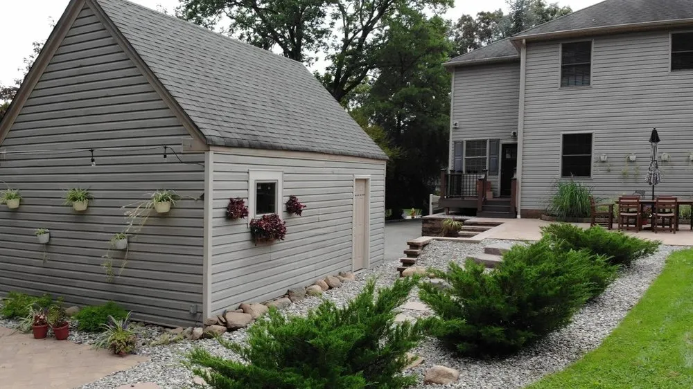 Local garden landscaping in Haledon, NJ by HR Landscaping