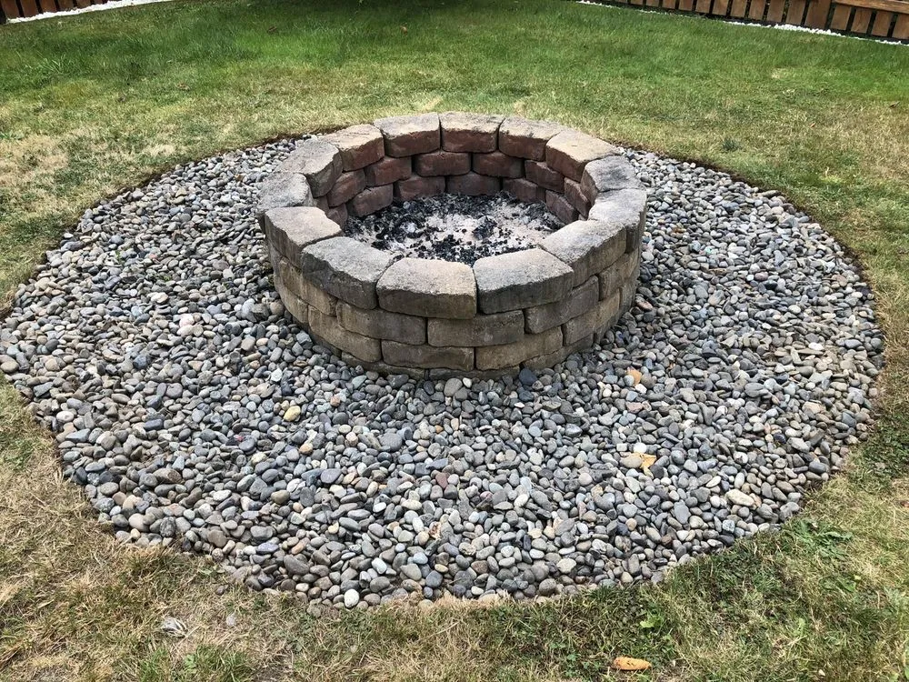 Reliable lawn mowing service experts serving Marysville, WA - HR Landscaping Services