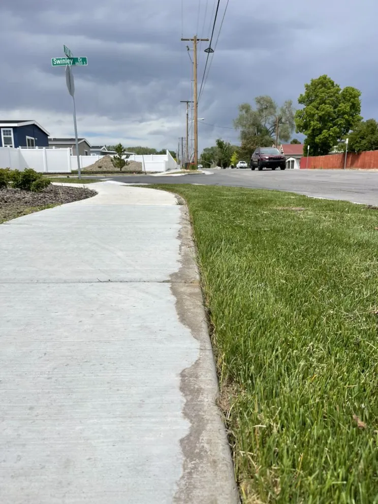 Reliable yard maintenance in Midvale, UT by HR Landscaping Services