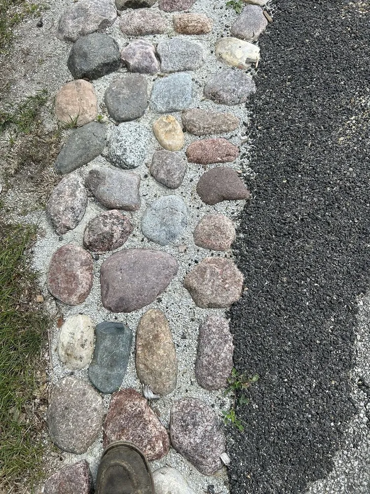 Local lawn care service in Hammond, IN - HR Lawn & Landscape