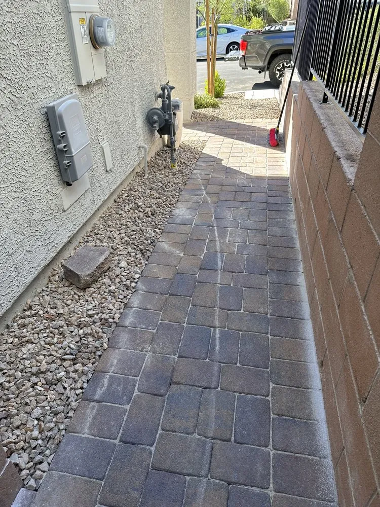 Custom garden landscaping in Las Vegas, NV - H.Ramirez Landscaping