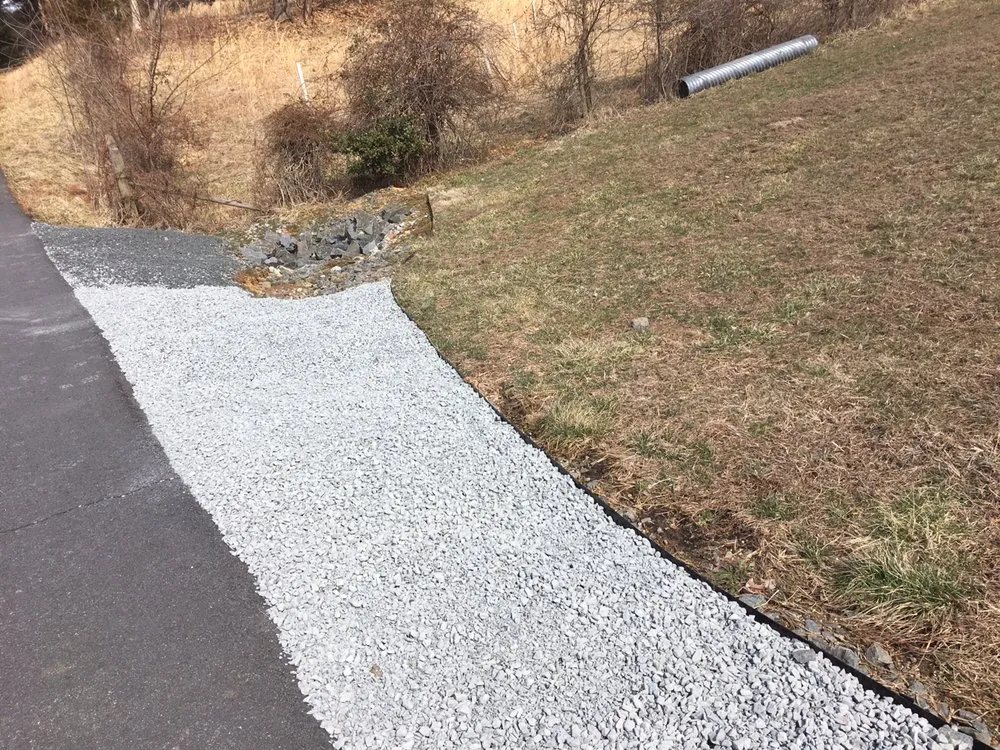 Custom lawn care service for beautiful yards across Leesburg, VA - Hrs Complete