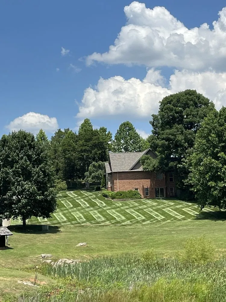 Affordable residential landscaping in Greenback, TN by H's Lawn Care