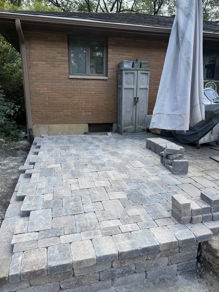 Custom garden landscaping experts serving Crystal Lake, IL - HT Landscaping