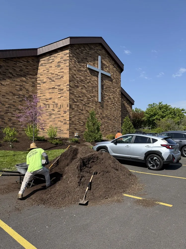 Trusted residential landscaping for homes in Crystal Lake, IL by HT Landscaping