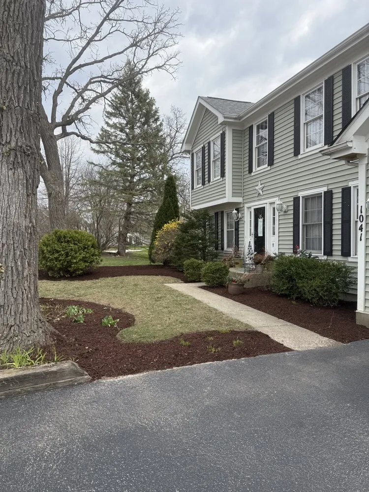 Top-rated garden landscaping near you in Elgin, IL by Ht Landscaping Services