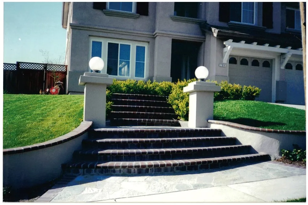 Local yard cleanup service experts serving Hayward, CA - HT Landscaping Services