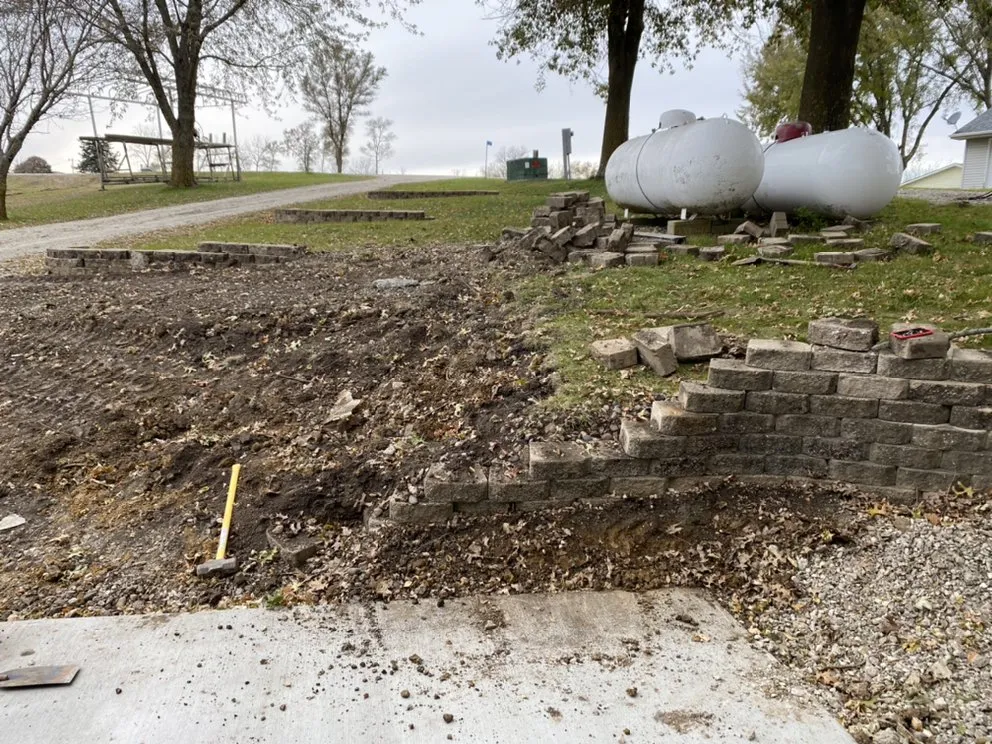 Custom outdoor landscaping experts serving Urbandale, IA - H&T Lawn Mowing Services