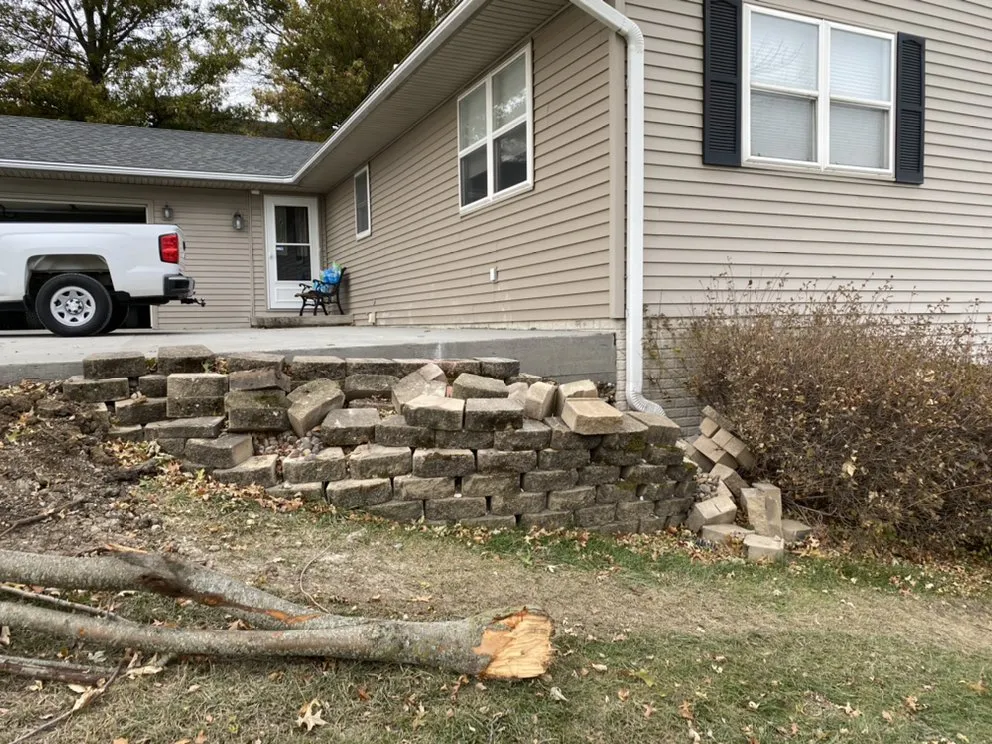 Trusted outdoor landscaping for beautiful yards in Urbandale, IA by H&T Lawn Mowing Services